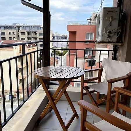 Charming 1-bedroom In Saint Sofia Apartcomplex * サニービーチ